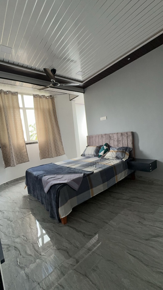 soge holiday lodging
