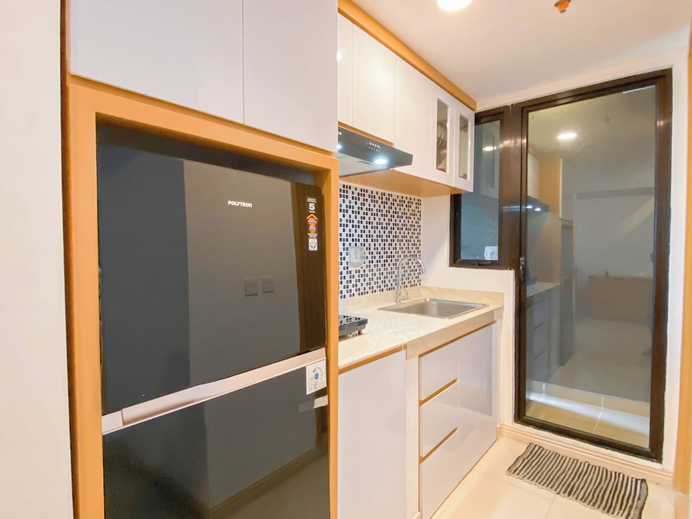 Comfy Stay 2Br At Meikarta Apartment