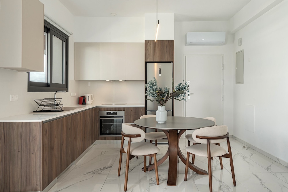 Phaedrus Living: Limassol Opalia Residences Jade