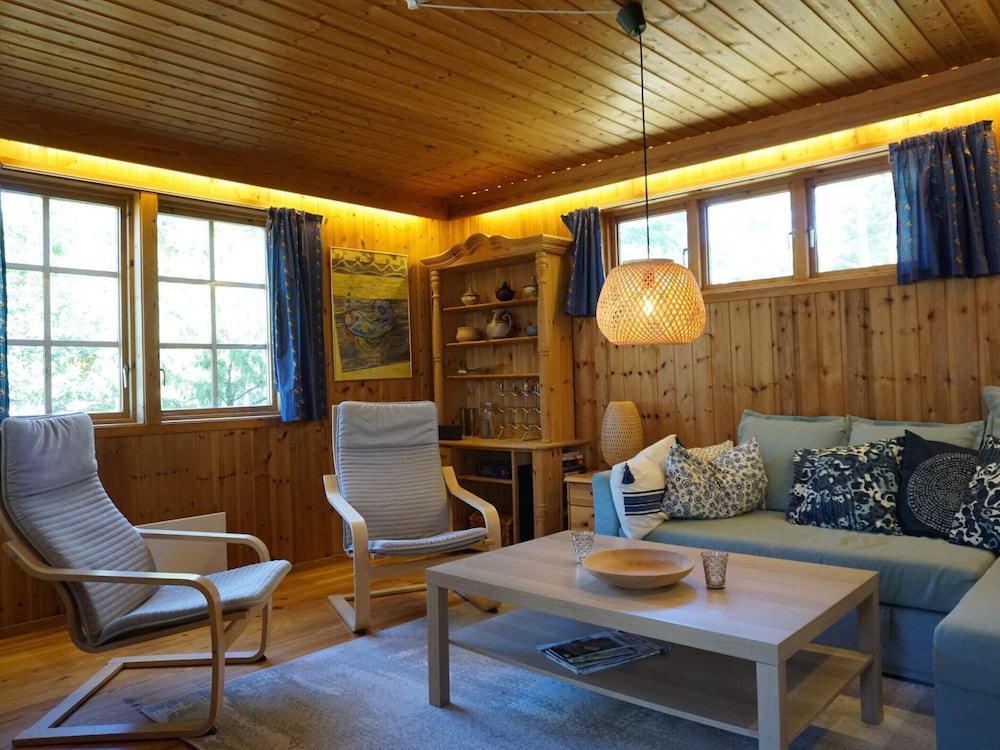 6 Person Holiday Home in Stromstad