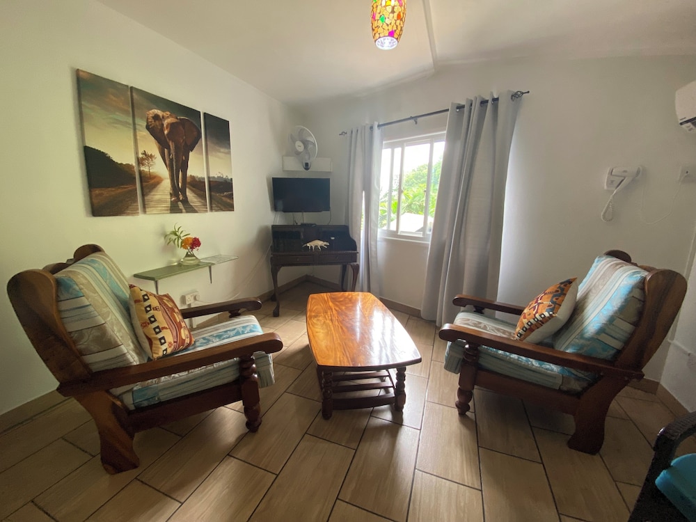 Stephna Residence