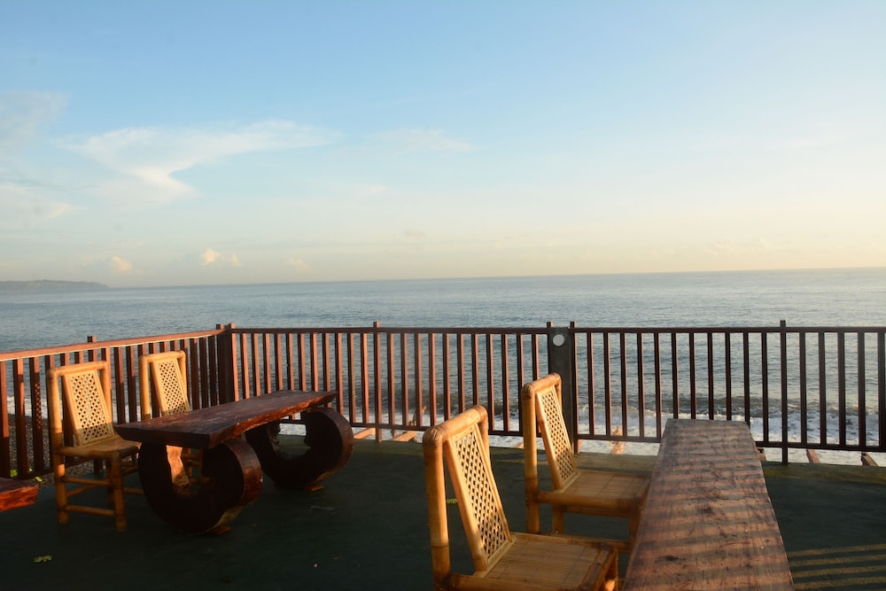 Amed Sunset Beach