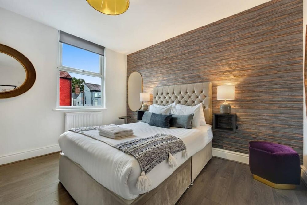 Host Apartments The Kensington Townhouse
