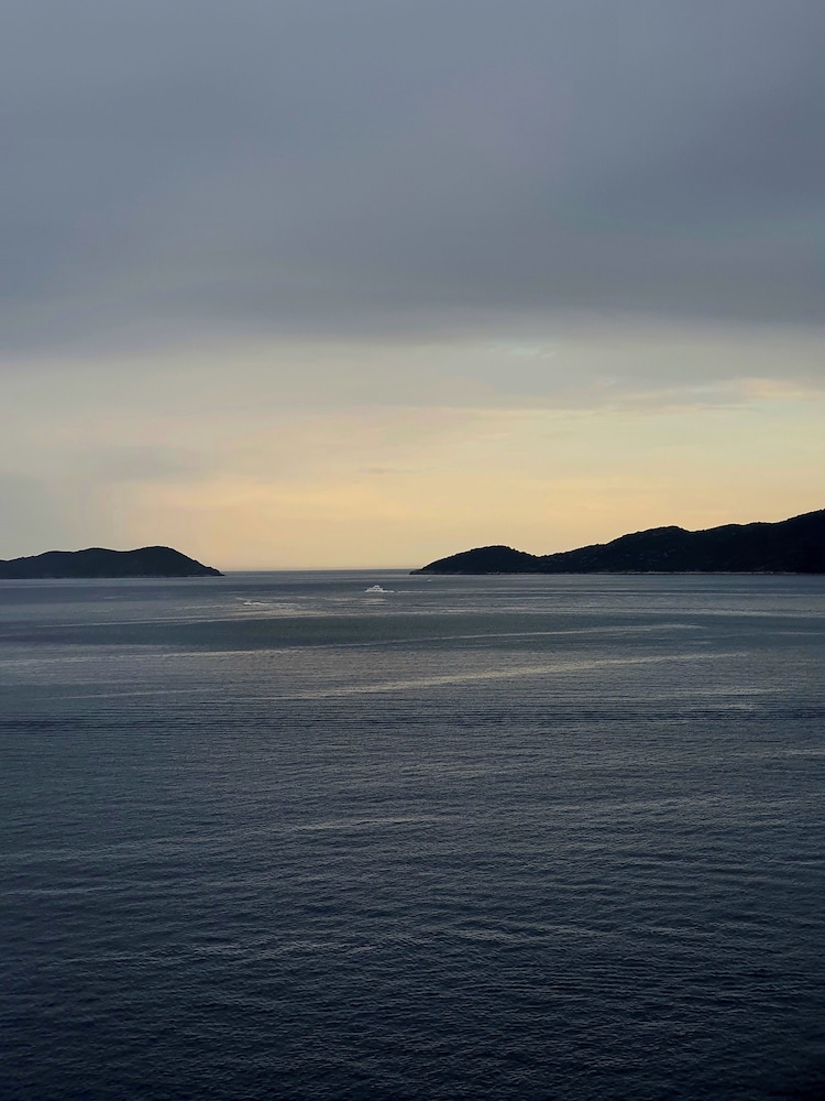 Violeta Hvar view 5
