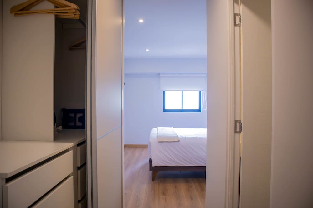 Beautiful 2BR With Fantastic Pool in Miraflores