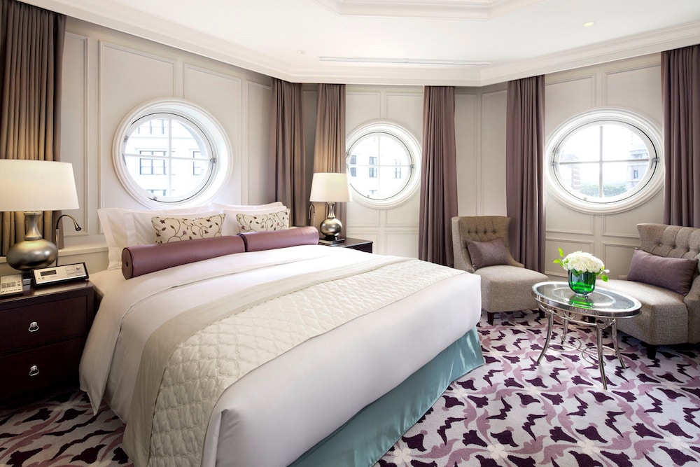 The Tokyo Station Hotel 56