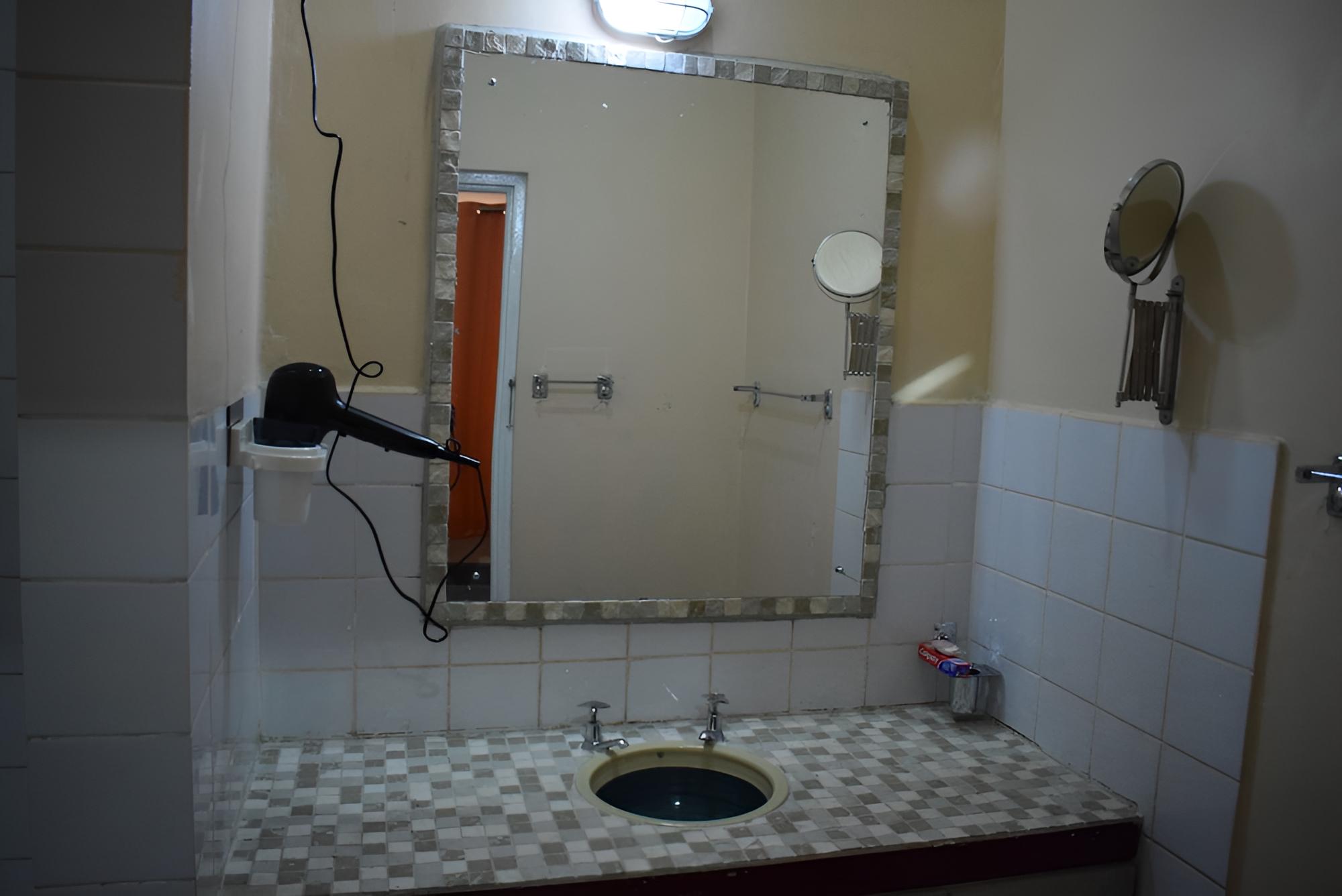 Photo 34