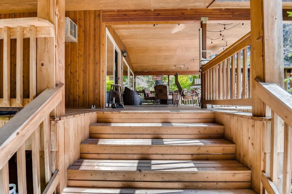 Beechwood Lakehouse