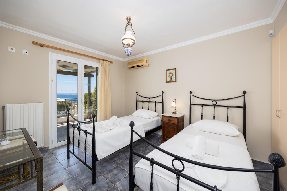 Villa Penelope Sea View