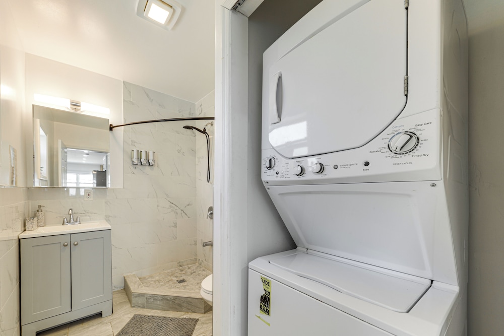 4 Mi to Beach: Home w/ Patio in Fort Lauderdale!