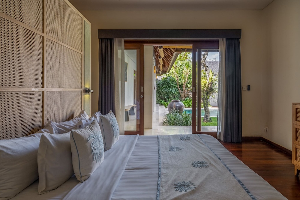 Saba Villa