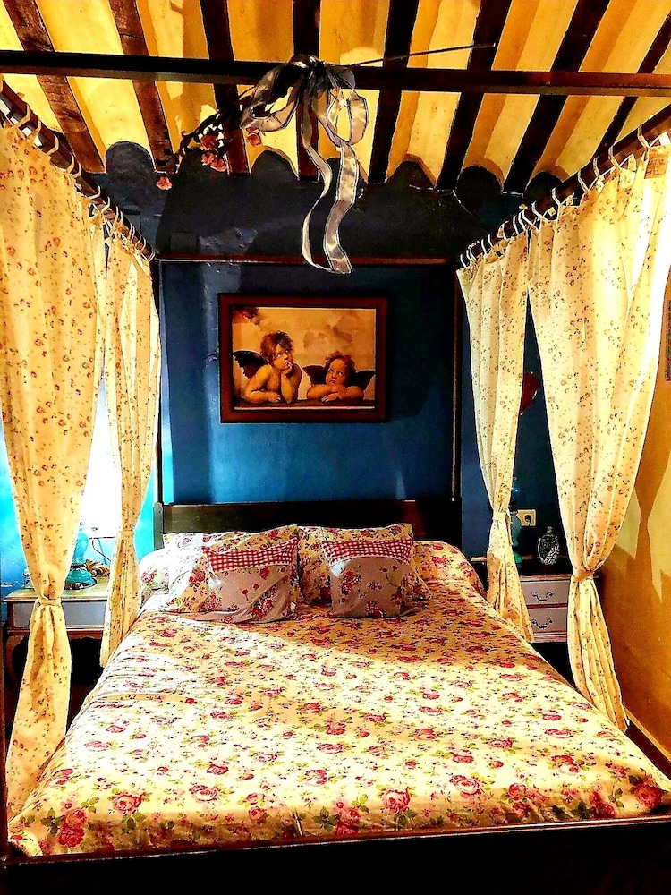 Getaway to Cuenca at La Quinta de Malu