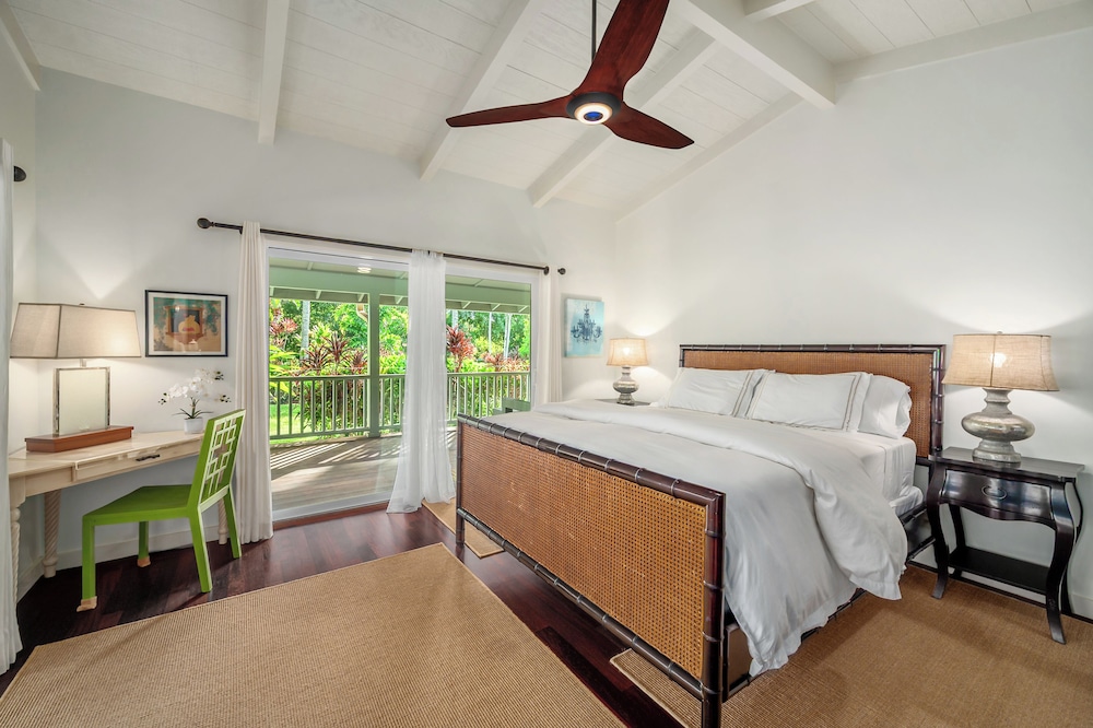 Secret Beach House in Kilauea
