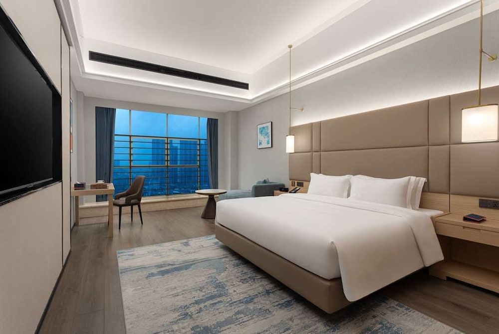 Days Hotel BY Wyndham Shenzhen Sanlian