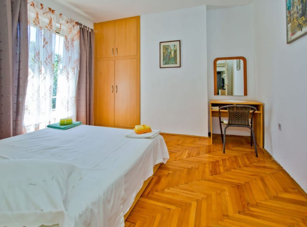 Charming and Sunny Hvar Apartments
