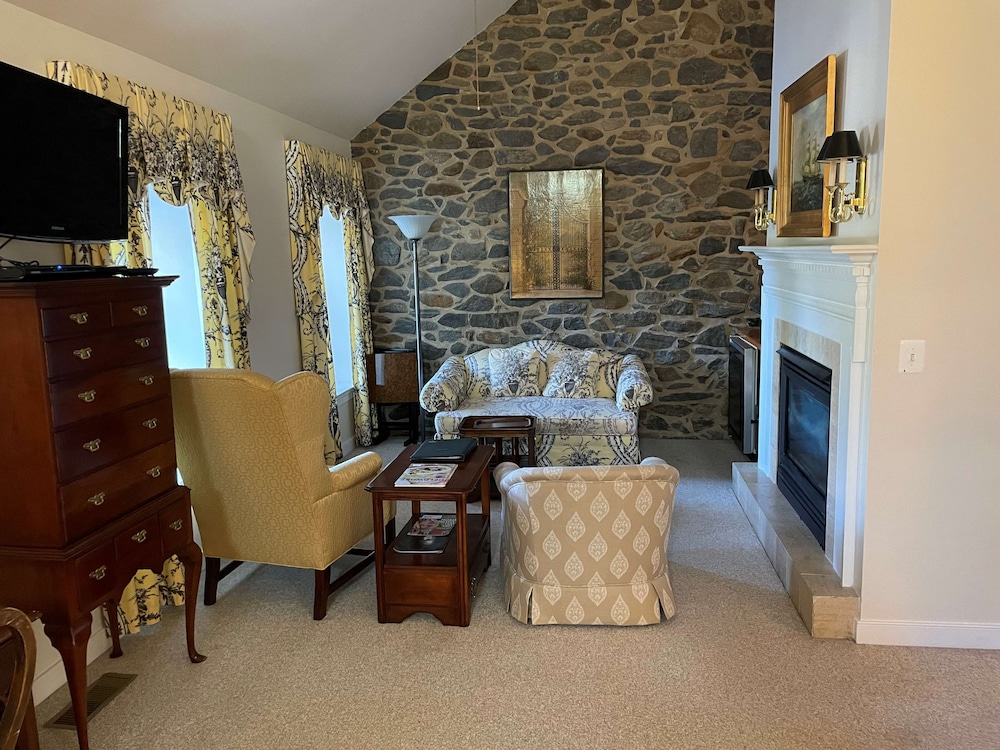 Wilmington Vacations - The Inn at Montchanin Village, a Historic Hotel of America - Property Image 22