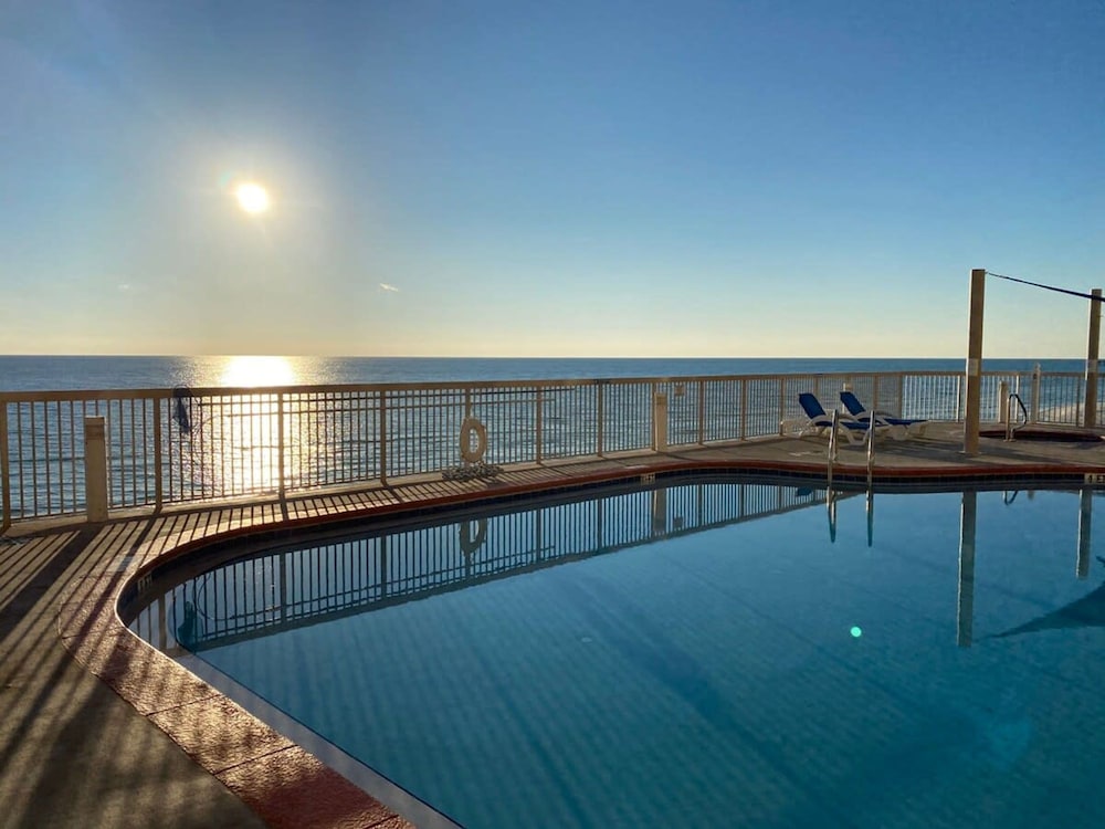 Coastal Condo 707 by Brightwild Beachfront