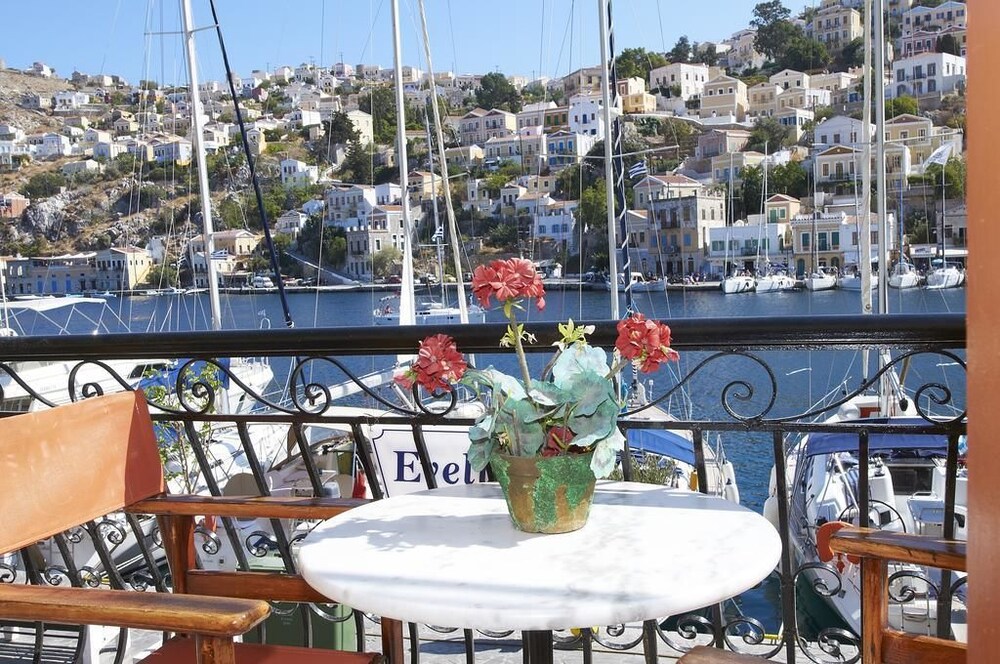 Symi Port View Apartment