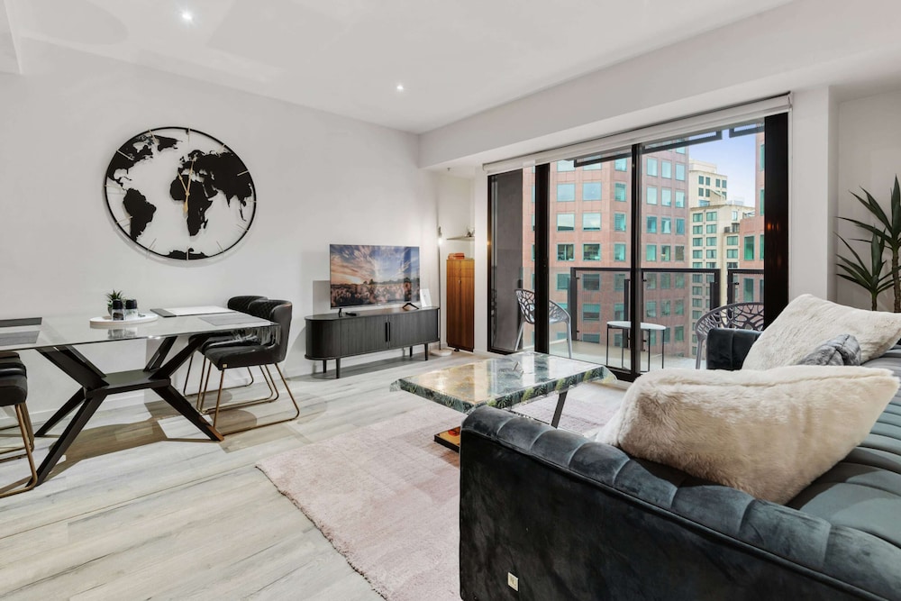 Central Southbank 1-bed Apartment