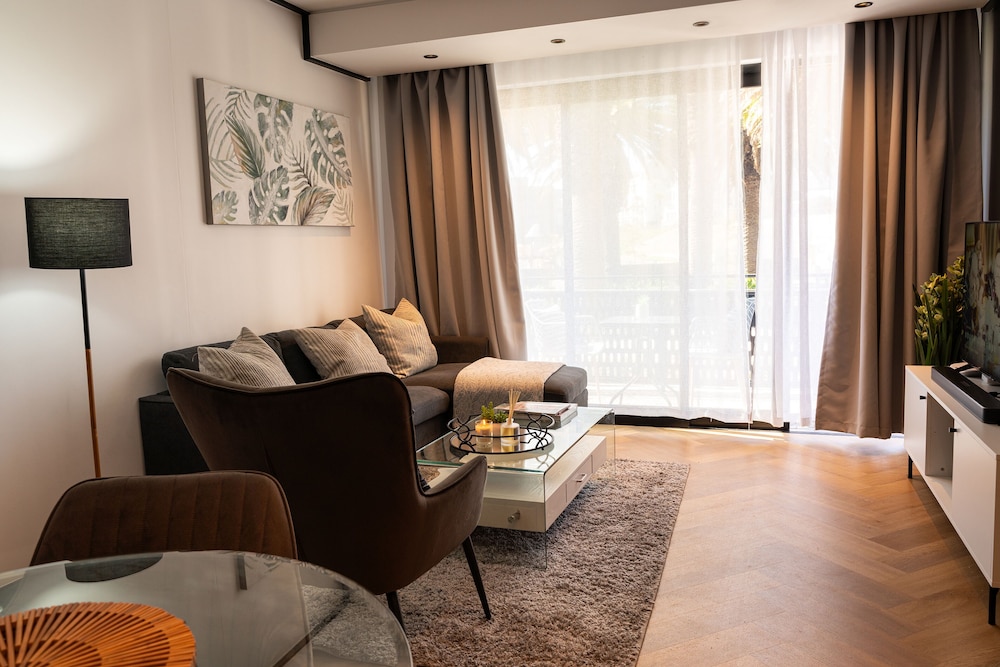 101 Nine palms view 5