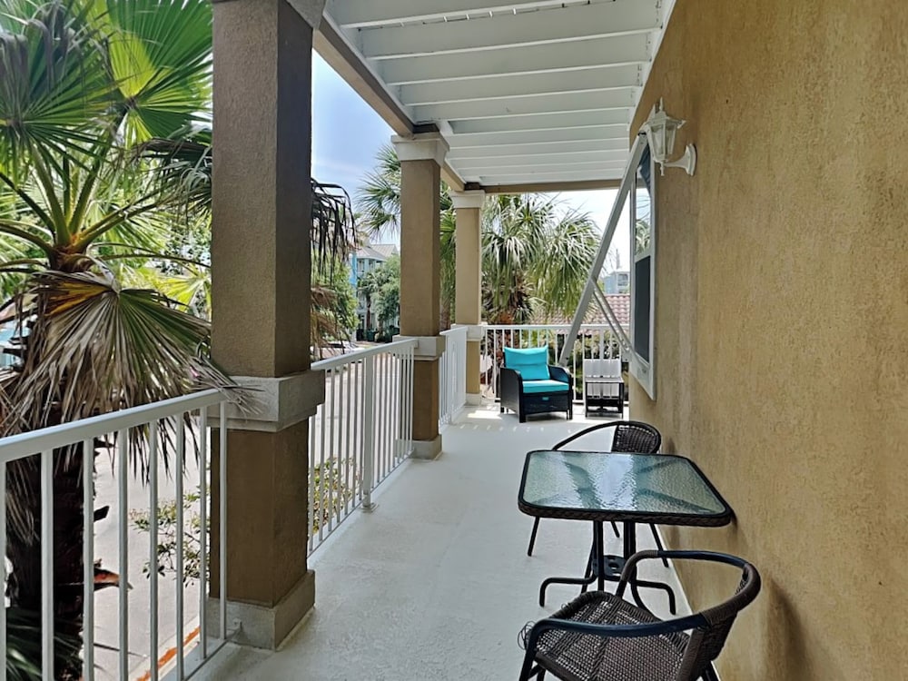 Sunny Beach by Southern Vacation Rentals