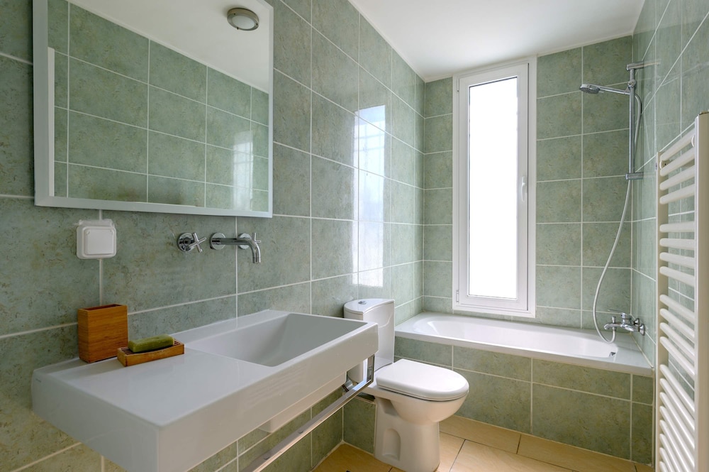 VIP Villa Panoramic Seaview Close to Beaches