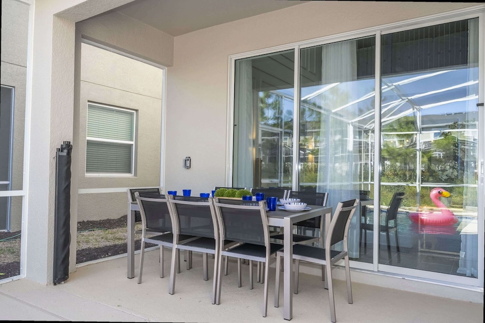 Themed 5Bd Family Villa w Pool Spa Near Disney