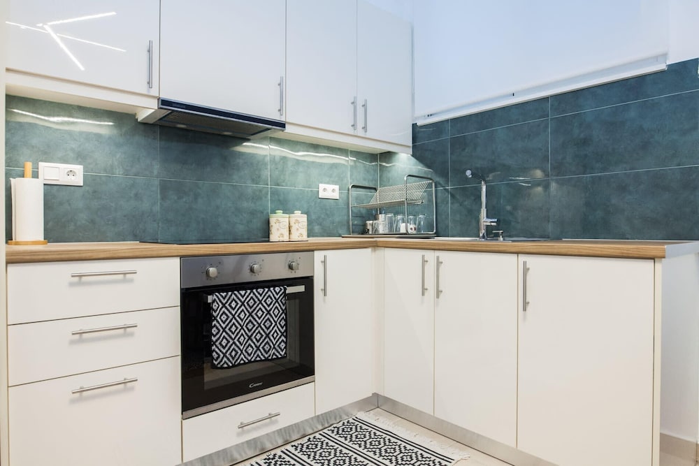 Beautiful 2 bedrooms apt at Filothei