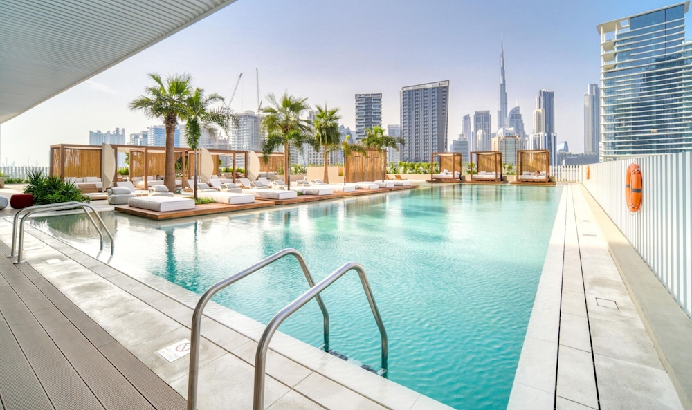 Sleek Comfy Studio w Burj Khalifa View Balcony