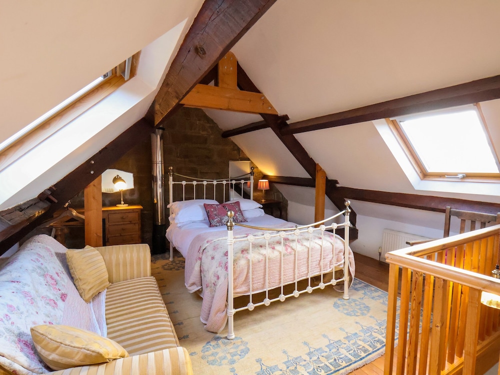 Daffodil Cottage view 5