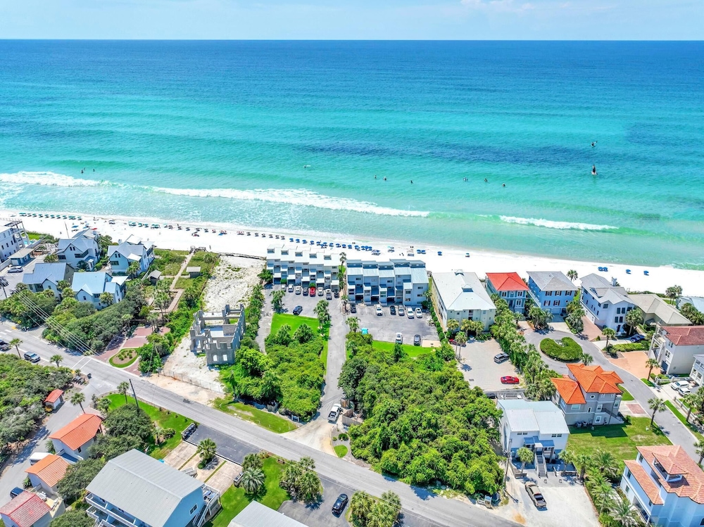 Blue Mountain Beach Villas 5A