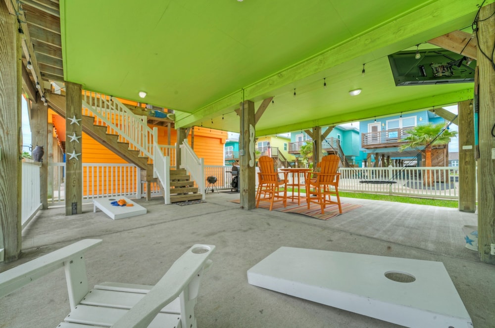 Reel Life Dreams by Avantstay Pool Near Beach