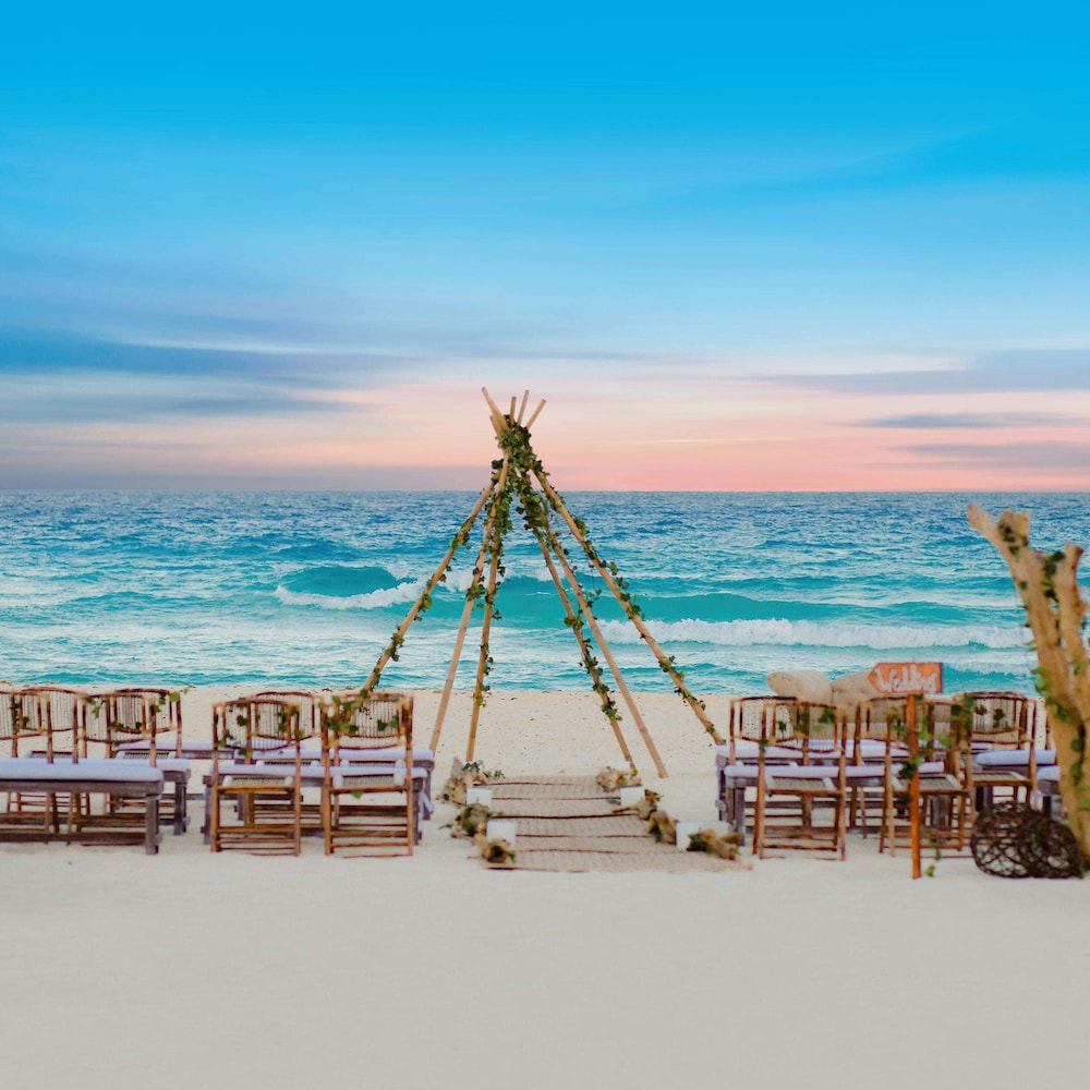 The Grand Oasis Cancun - All Inclusive