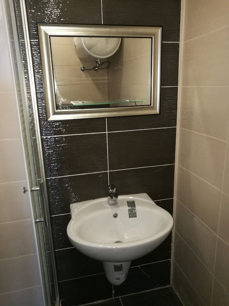 Cozy Dair Ghbar Apartments