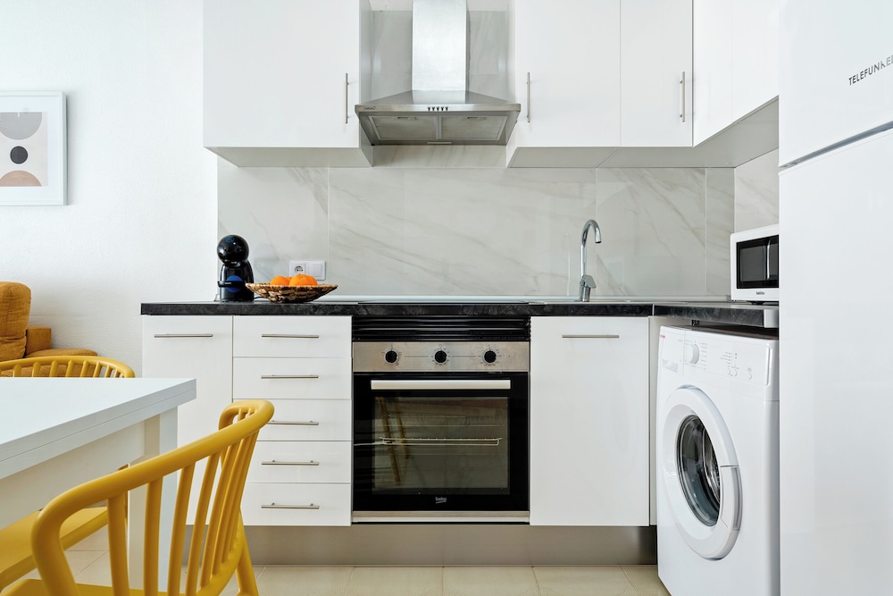 Alea Rentals - Albeniz view 5