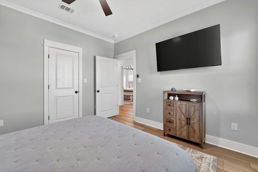 Bayou Bay Breeze 4 Bedroom Home