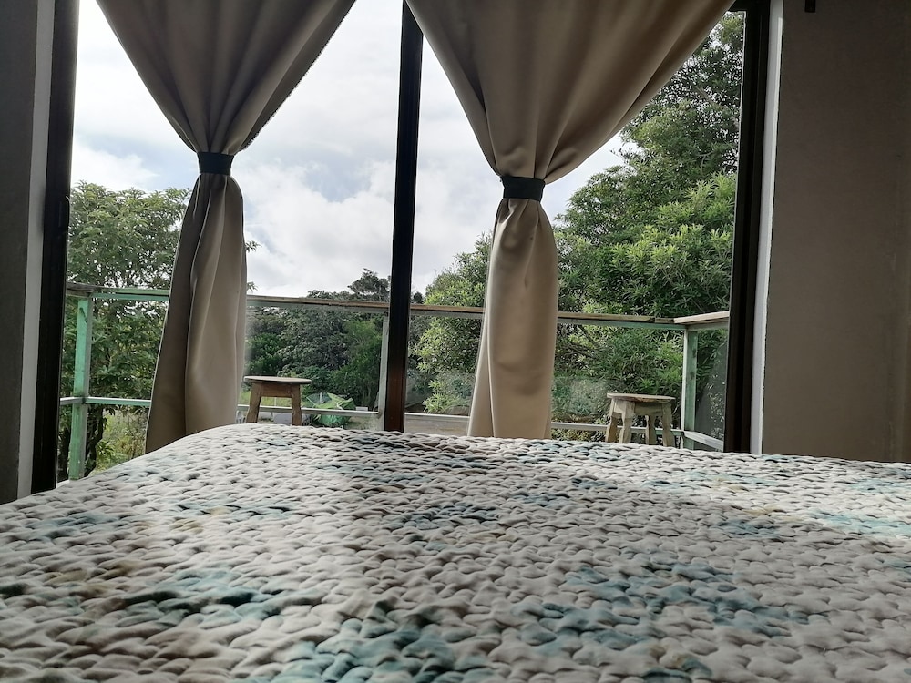 Monteverde Eco Love view 3