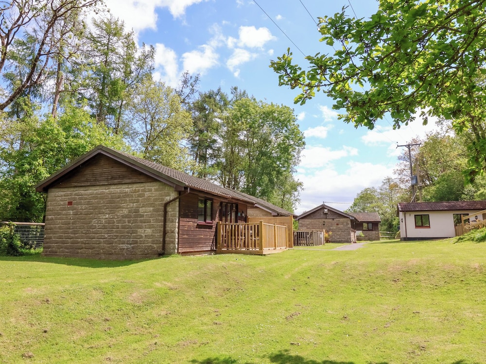 Chalet Log Cabin L6