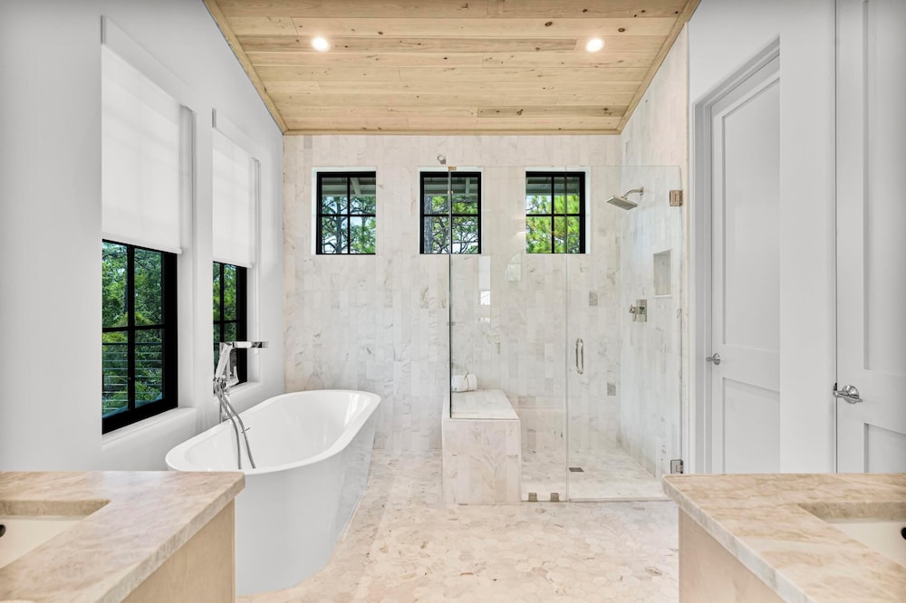 30A Beach House - Mia's Beach House