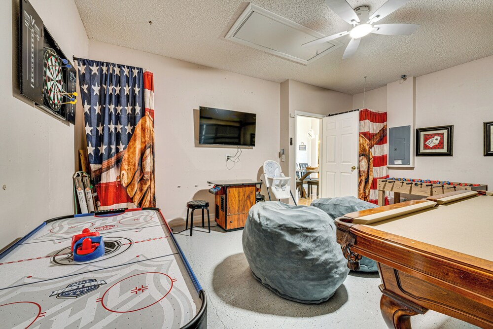 11 Mi to Disney: Home w/ Pool in Davenport!