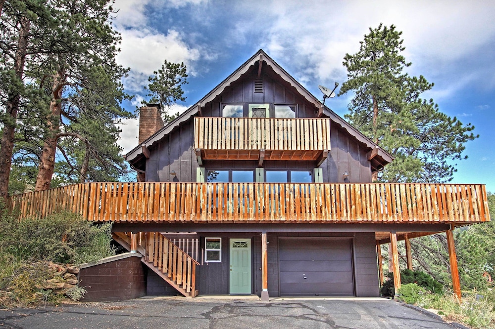 'peaceful Pines' Estes Park Home: Longs Peak View view 3