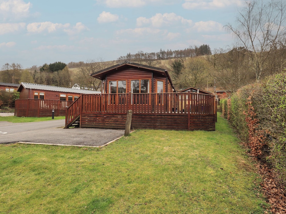 Striding Edge Lodge