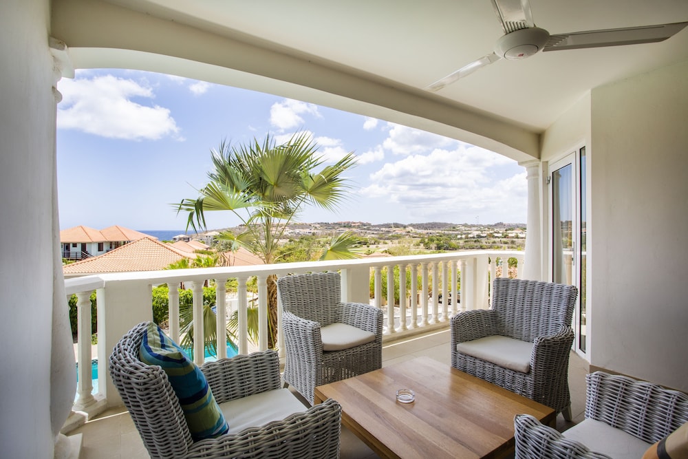 Blue Bay Apartments