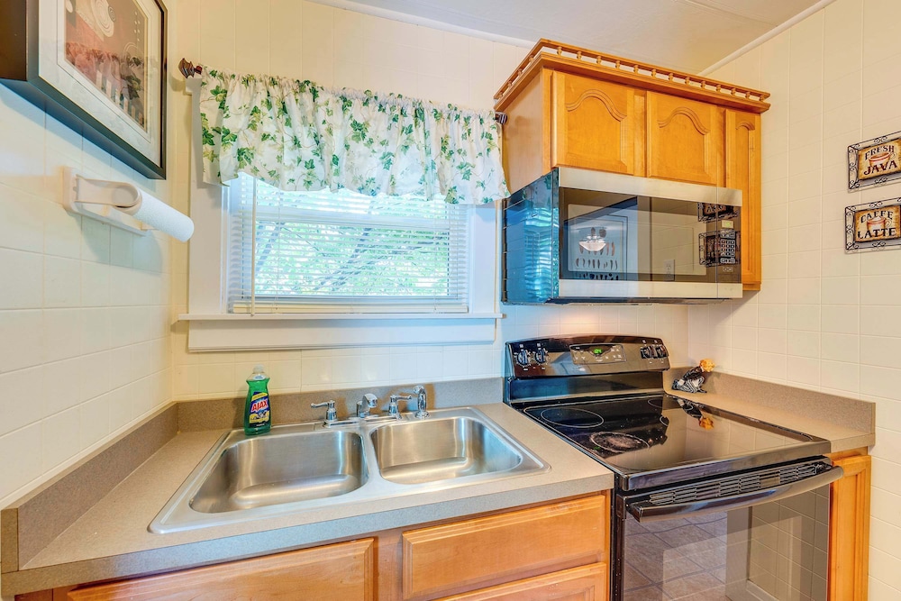 Como Cottage - Stay for 6!