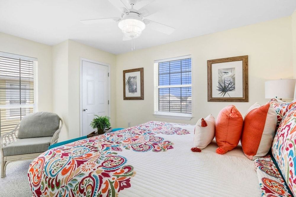 Camp David Side A pvt Pool Beach View Sleeps 9