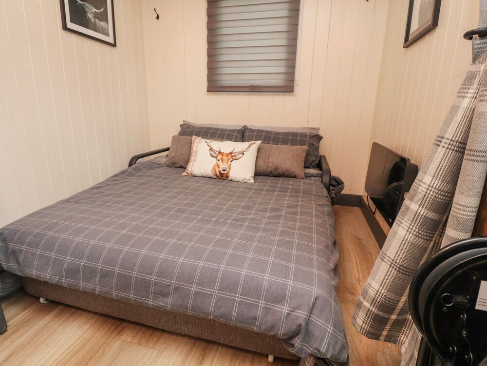 Hillcrest Shepherds Hut