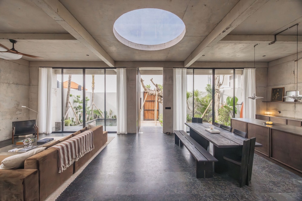 Villa Mor by Alfred in Bali