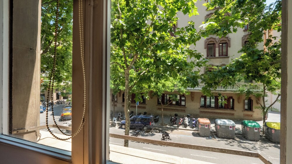 BeBarceloner Eixample Apartments