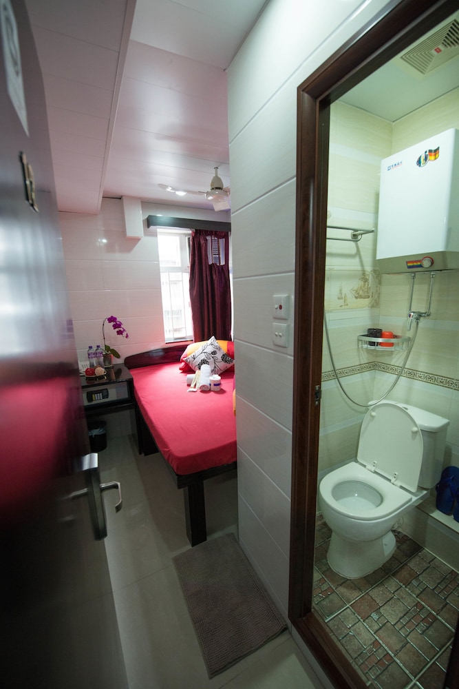 Canada Hotel
