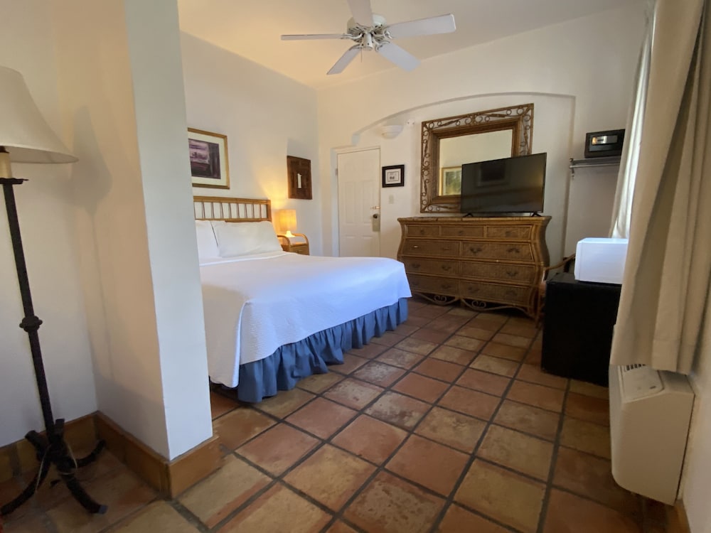 At Wind Chimes Boutique Hotel - Property Image 30